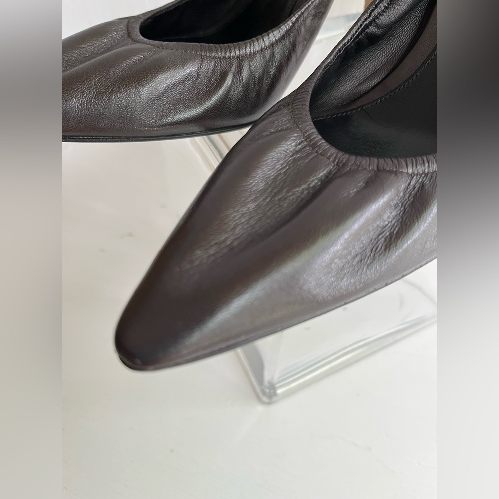THE ROW Liisa Pointed Toe Pump - Laquer Brown 38 - Picture 8 of 15